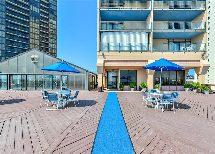 3 Bedroom, 2 Bath Bayview Unit In The Capri!